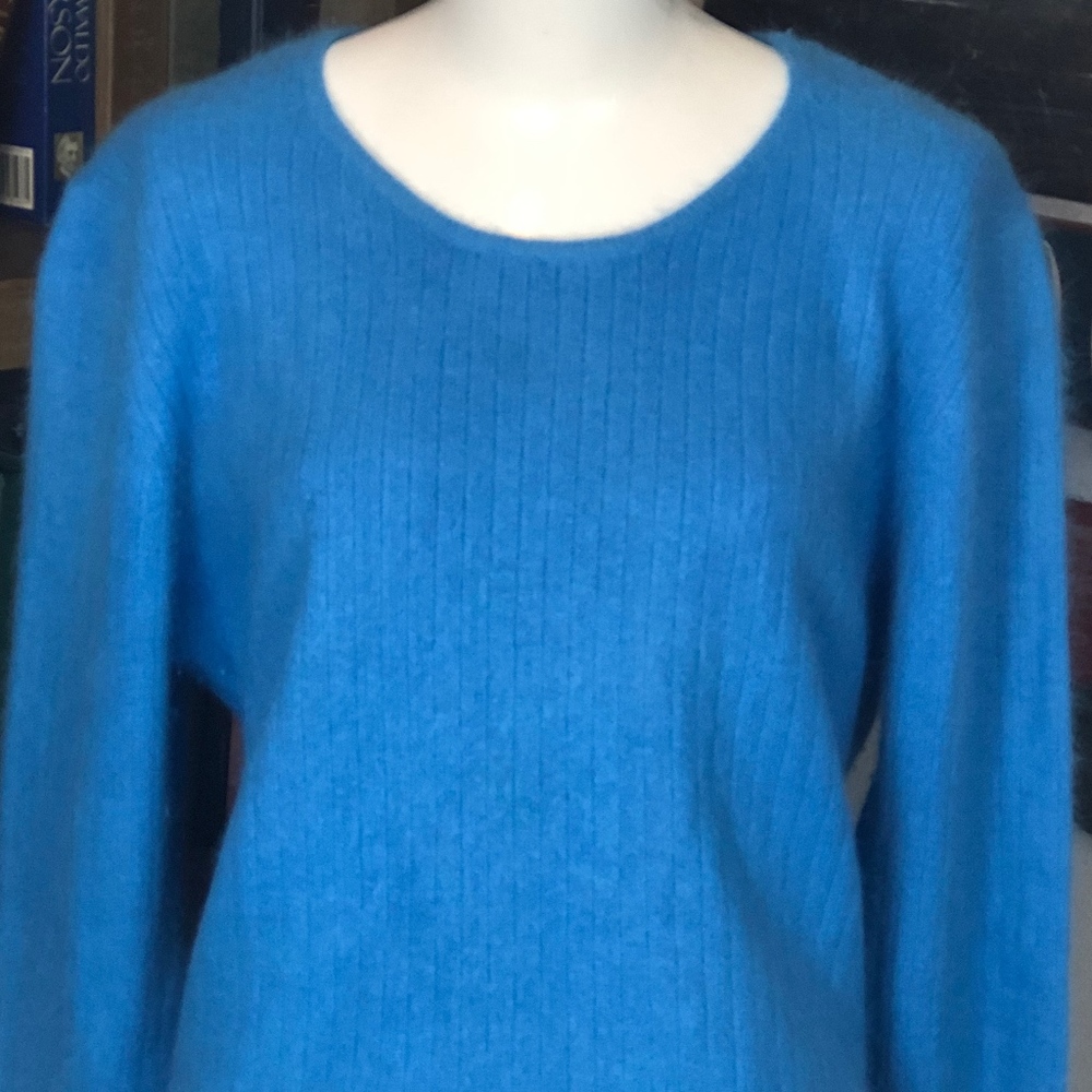 Angora Sweater C426 - Picture 3 of 6